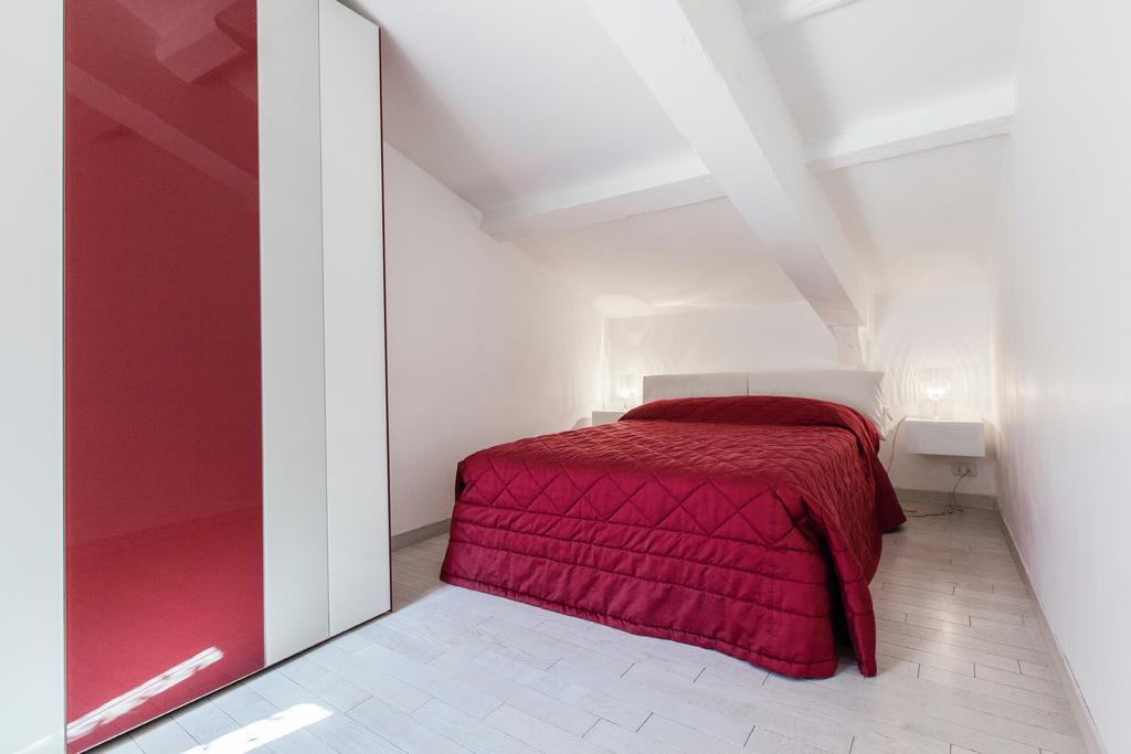 Bed and Breakfast Relais Al Senato Рим Экстерьер фото